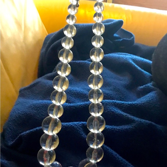 Vintage Clear Lucite Graduated Bead Necklace - Picture 1 of 7